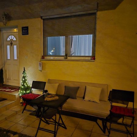Apartman Na Jezeru Zagreb Bilik gambar
